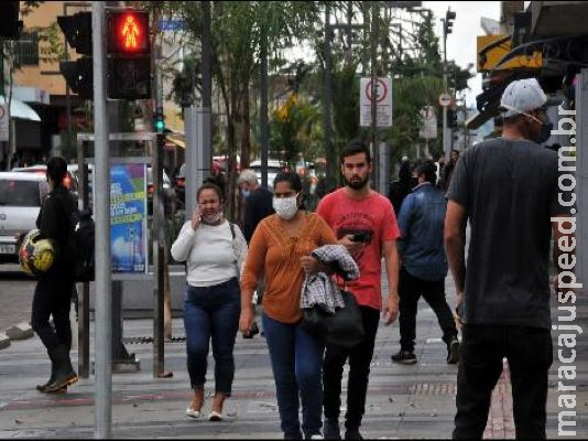 Suspensão de feriados pode gerar receita de R$ 112 milhões 