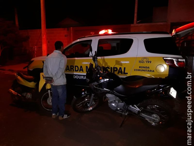 Após ser reconhecido em imagens de câmera, homem que furtou moto é detido por populares Após ser reconhecido em imagens de câmera, homem que furtou moto é detido por populares