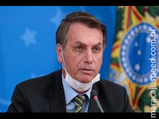 Bolsonaro é criticado após pedir invasão de hospitais