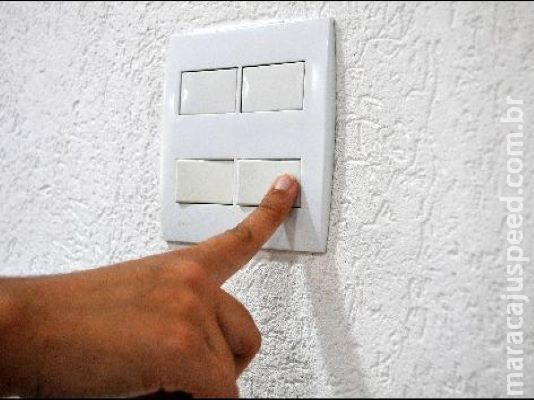 Confira dicas para economizar na energia em tempos de isolamento social 