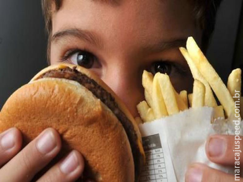 Em dia de conscientização, médicos alertam sobre obesidade infantil Em dia de conscientização, médicos alertam sobre obesidade infantil