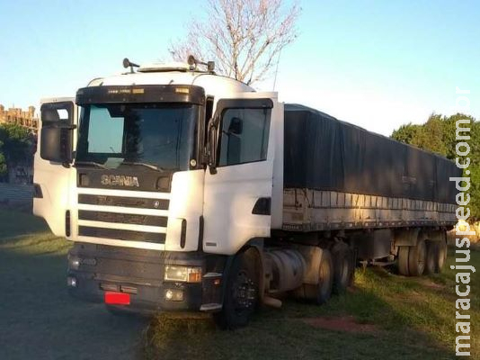 Polícia Militar recupera caminhão de vítima sequestrada por criminosos Polícia Militar recupera caminhão de vítima sequestrada por criminosos
