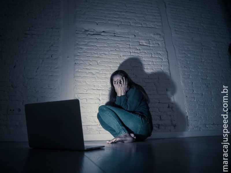 Projetos aumentam penas para pornografia de vingança e importunação sexual Projetos aumentam penas para pornografia de vingança e importunação sexual