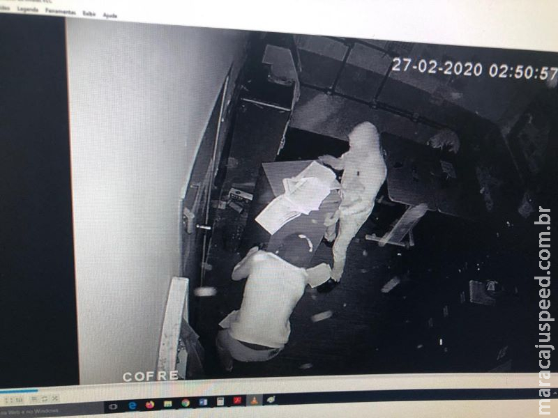 SIG prende quadrilha que furtou supermercado, restaurante e loja de informática em Dourados SIG prende quadrilha que furtou supermercado, restaurante e loja de informática em Dourados