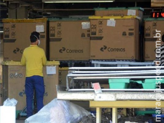 Traficantes enviam drogas para o Brasil e o mundo via Correios Traficantes enviam drogas para o Brasil e o mundo via Correios