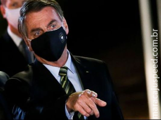 Bolsonaro sobre pedidos de impeachment: "Troque nas urnas"