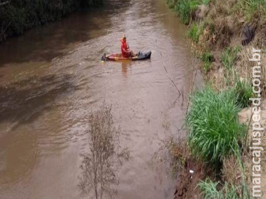 Bombeiros encontram corpo de morador em Anastácio que desapareceu em rio durante pescaria Bombeiros encontram corpo de morador em Anastácio que desapareceu em rio durante pescaria