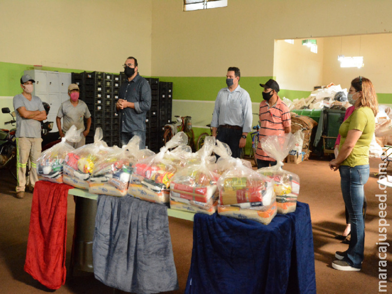 Famílias da Associação Recicla Maracaju recebem cestas básicas doadas pelo MPE e parceiros Famílias da Associação Recicla Maracaju recebem cestas básicas doadas pelo MPE e parceiros