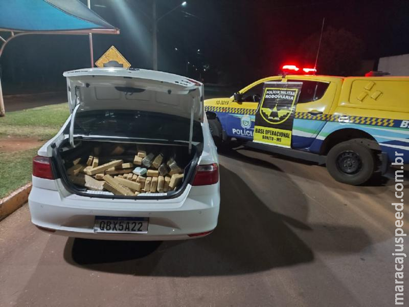 Maracaju: Polícia Militar Rodoviária apreende mais de 300 kg de drogas após veículo furar bloqueio policial