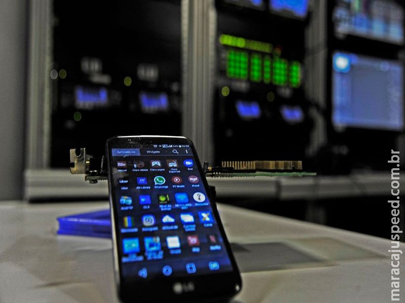 MEC oferecerá internet para universitários de federais MEC oferecerá internet para universitários de federais