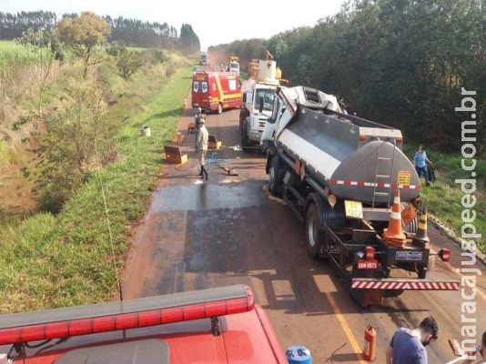Morto em acidente conduzia caminhão tipo tanque Morto em acidente conduzia caminhão tipo tanque