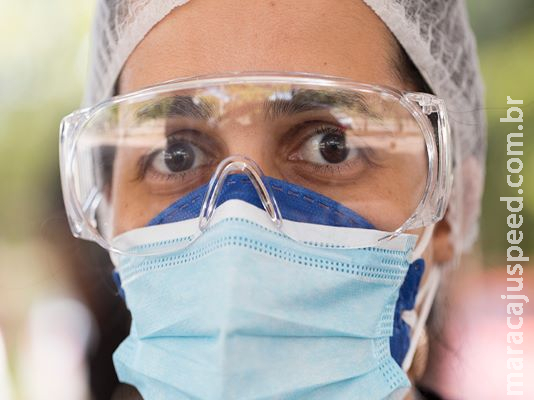 Relatório mostra ampla resposta da OPAS à pandemia da COVID-19 nas Américas Relatório mostra ampla resposta da OPAS à pandemia da COVID-19 nas Américas