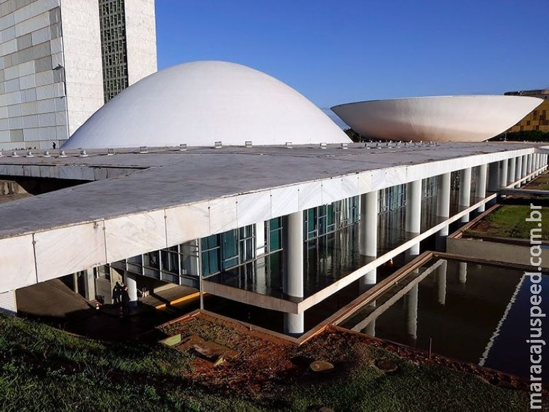 Senado mantém trabalho em julho e deve retomar votações presenciais em agosto