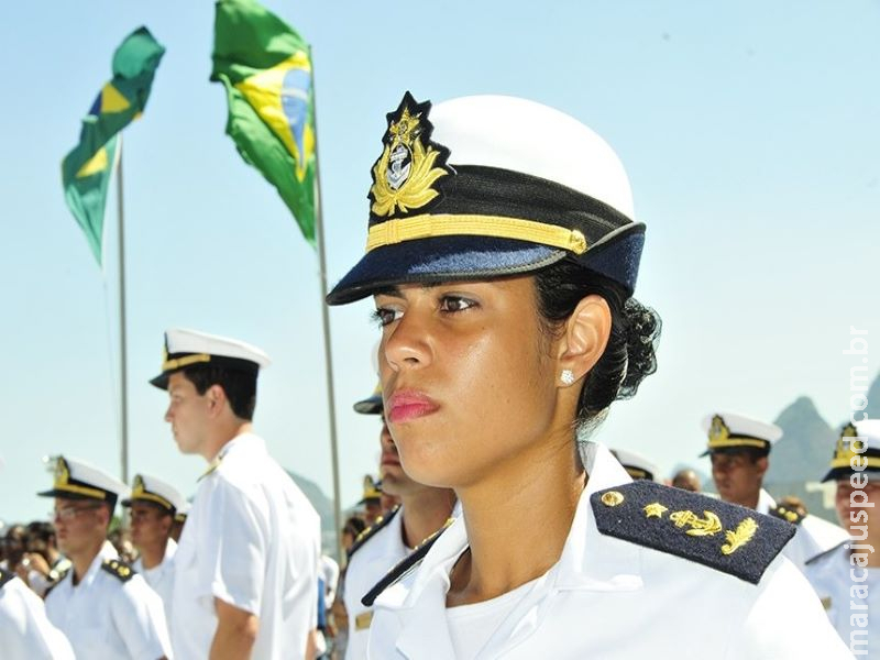 Senadores comemoram 40 anos de ingresso das mulheres na Marinha