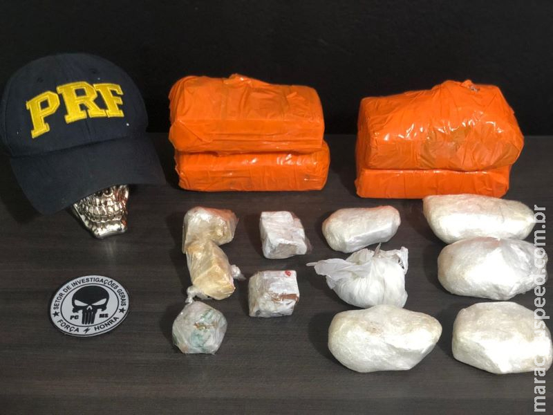 Traficante do PCC é presa com cocaína e quebra celular após mentir para policiais Traficante do PCC é presa com cocaína e quebra celular após mentir para policiais