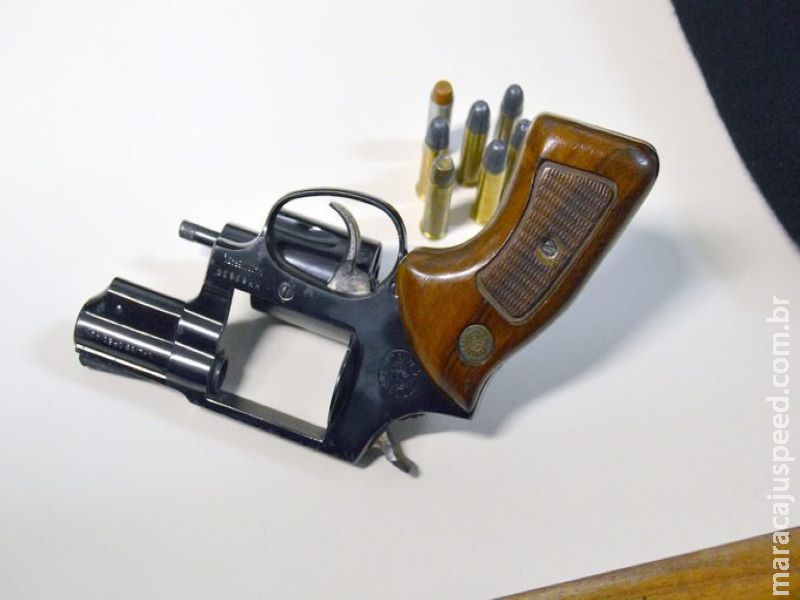 Uso de álcool e drogas pode levar à perda do porte de arma de fogo por 10 anos