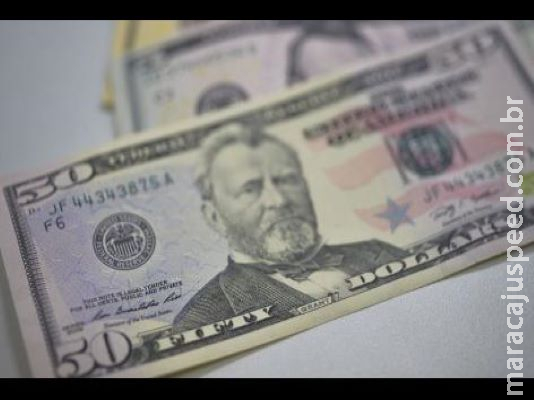 Dólar fecha em queda de 0,57% depois de encostar em R$ 5,40 no mercado financeiro 