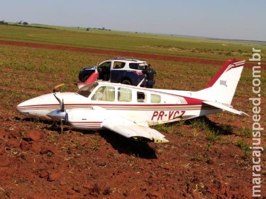 Força Aérea persegue pilotos que sobrevoavam MS com mais de 1 t de cocaína Força Aérea persegue pilotos que sobrevoavam MS com mais de 1 t de cocaína