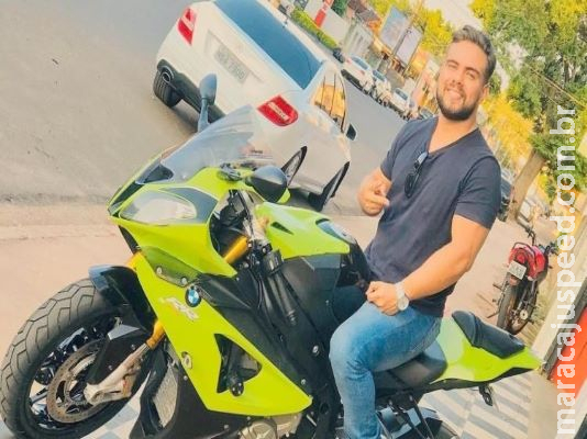 Jovem morre após sofrer acidente durante passeio de moto com amigos