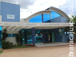 Mãe e namorado são levados para delegacia após fugirem de UPA com criança com sinais de tortura Mãe e namorado são levados para delegacia após fugirem de UPA com criança com sinais de tortura
