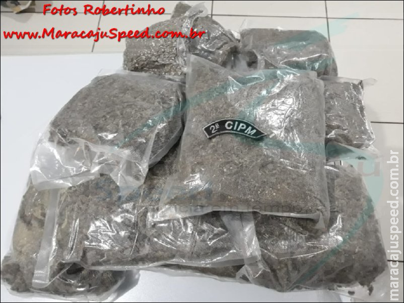 Maracaju: Polícia Militar prende três pessoas por tráfico de drogas. Maconha Skank estava acondicionada em 13 volumes prensados a vácuo