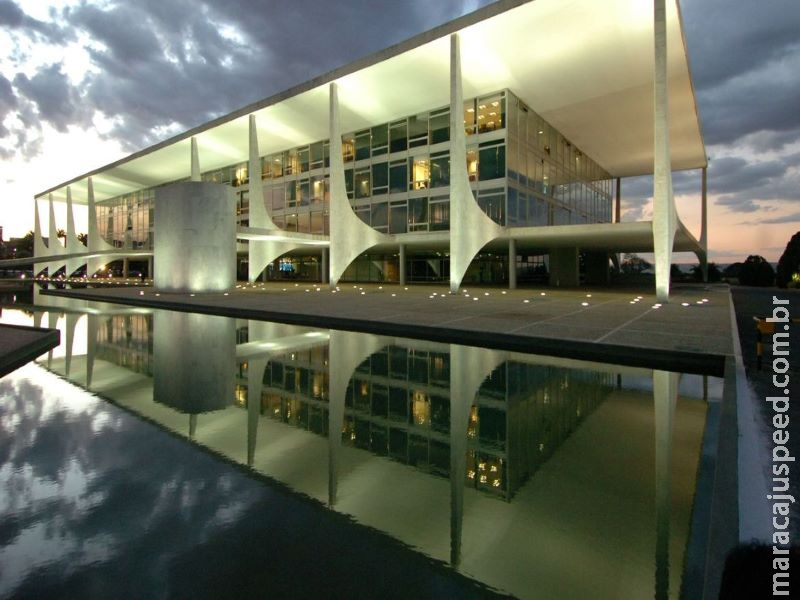 Metade dos servidores do Palácio do Planalto está em teletrabalho Metade dos servidores do Palácio do Planalto está em teletrabalho