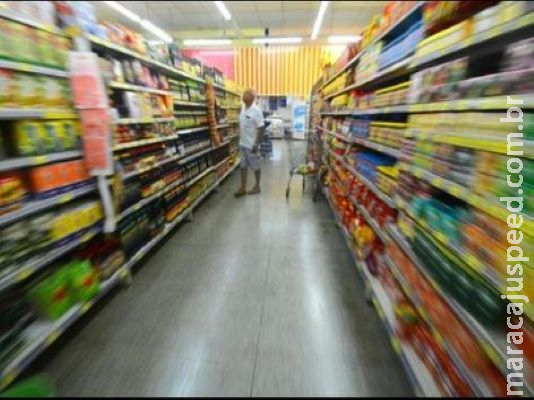 Na contramão da crise, supermercados contratam e traçam planos de expansão
