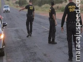 Passageiro foragido da Justiça é preso em ônibus que seguia para o Paraná Passageiro foragido da Justiça é preso em ônibus que seguia para o Paraná