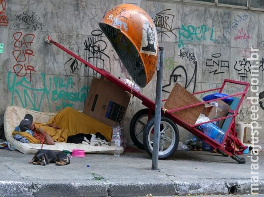 Proposta exige centros de acolhimento para população em situação de rua