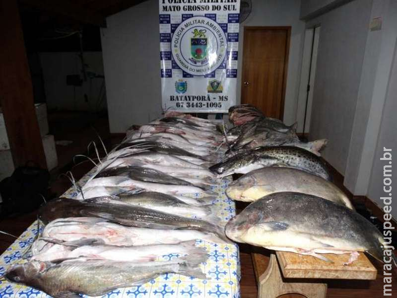 Ambiental autua quatro em R$ 8,4 mil e apreende 139 quilos de pescado