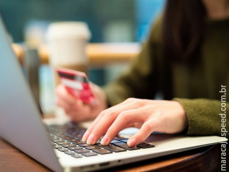 Código de Defesa do Consumidor é eficaz, mas regulamentar comércio eletrônico é necessário Código de Defesa do Consumidor é eficaz, mas regulamentar comércio eletrônico é necessário