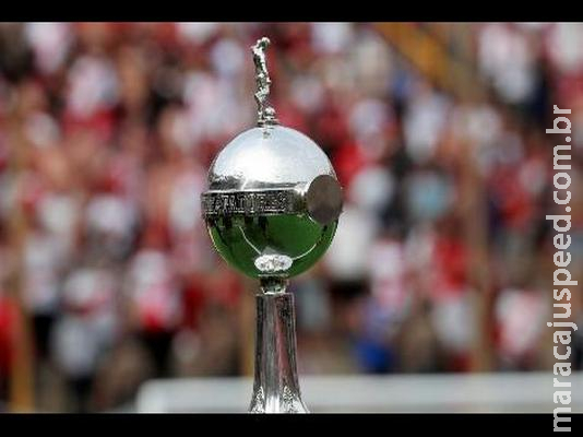 Com vitórias simples, Grêmio e Internacional irão às oitavas da Libertadores Com vitórias simples, Grêmio e Internacional irão às oitavas da Libertadores
