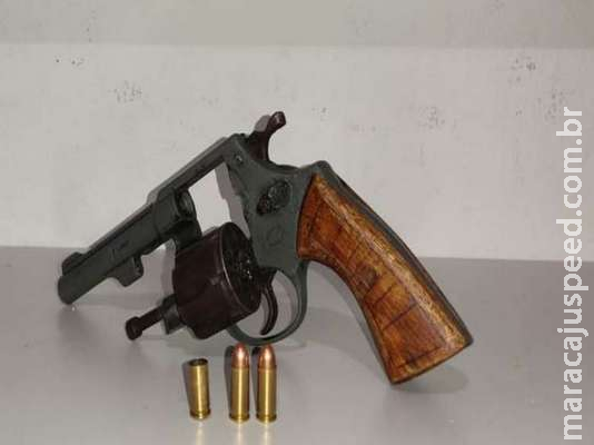 Homem é preso por disparo em via pública e porte ilegal de arma de fogo Homem é preso por disparo em via pública e porte ilegal de arma de fogo