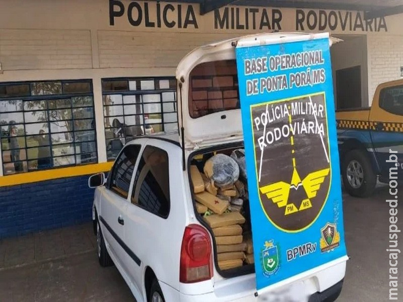 Jovem é preso com 250 kg de maconha em Gol com placas falsas na MS-164 Jovem é preso com 250 kg de maconha em Gol com placas falsas na MS-164