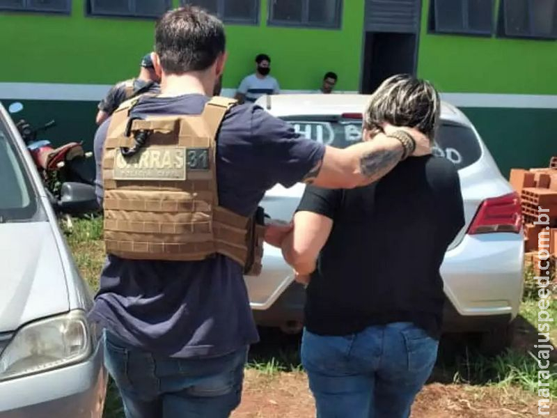 Mulher é presa por sequestrar o próprio neto para extorquir dinheiro Mulher é presa por sequestrar o próprio neto para extorquir dinheiro