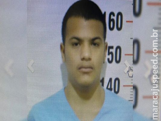 Procura-se: polícia divulga foto de assassino de jovem morta a tiros no Colibri Procura-se: polícia divulga foto de assassino de jovem morta a tiros no Colibri
