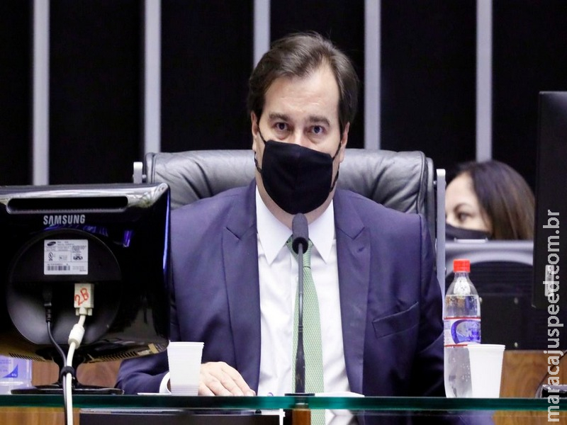 Projeto de combate a fake news deve ser votado este ano, diz Maia Projeto de combate a fake news deve ser votado este ano, diz Maia