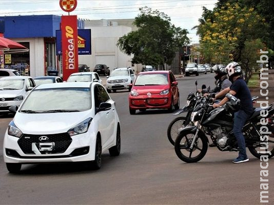 Proprietários tem até dia 30 para licenciar veículos com placa final 9
