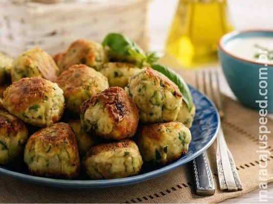 Receita de Bolinho de Abobrinha simples, saudável e delicioso