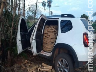 Traficante tenta fugir a pé da PRF ao abandonar carga de maconha avaliada em R$ 1 milhão