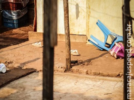 Vizinhos afirmam já terem ouvido gritos de socorro de mulher que matou marido a facadas Vizinhos afirmam já terem ouvido gritos de socorro de mulher que matou marido a facadas