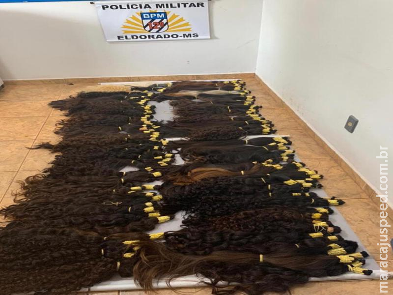 Em Eldorado, Polícia Militar apreende 20 kg de cabelos humanos, avaliados em torno de R$100.000,00 Em Eldorado, Polícia Militar apreende 20 kg de cabelos humanos, avaliados em torno de R$100.000,00