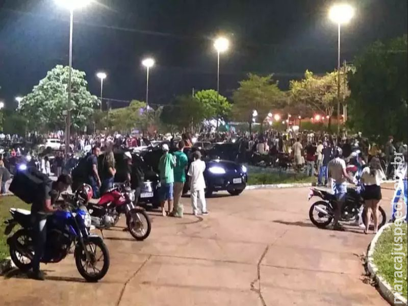 Noite sem toque de recolher tem "Randandan" e aglomeração na Afonso Pena Noite sem toque de recolher tem "Randandan" e aglomeração na Afonso Pena