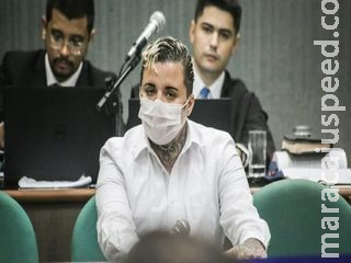 ‘A Fernanda não ficou inerte’, diz promotor durante julgamento de cafetina acusada de matar ex-superintendente ‘A Fernanda não ficou inerte’, diz promotor durante julgamento de cafetina acusada de matar ex-superintendente