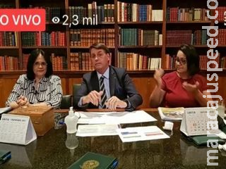 Bolsonaro diz que suicídio pode ter sido ‘efeito colateral’ da Coronavac Bolsonaro diz que suicídio pode ter sido ‘efeito colateral’ da Coronavac