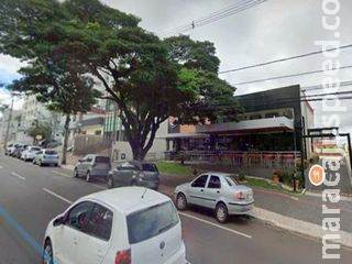 Cliente dá tapa em rosto de funcionário de lanchonete, diz que sogro é influente e vai parar na delegacia Cliente dá tapa em rosto de funcionário de lanchonete, diz que sogro é influente e vai parar na delegacia
