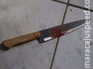 Desentendimento em bar termina com homem esfaqueado em MS Desentendimento em bar termina com homem esfaqueado em MS