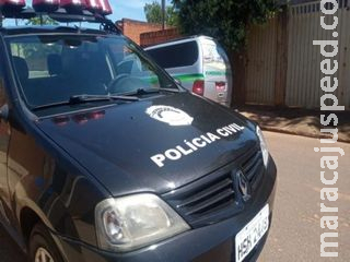 Filha encontra mulher morta em casa nua e polícia investiga crime sexual Filha encontra mulher morta em casa nua e polícia investiga crime sexual