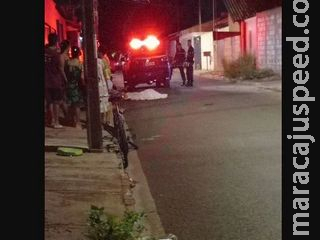 Homem é executado a tiros por dupla de moto no Zé Pereira Homem é executado a tiros por dupla de moto no Zé Pereira