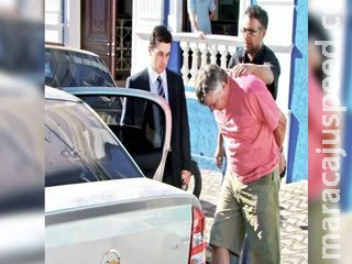 Interpol procura ex-major da PM de MS suspeito de chefiar esquema bilionário de tráfico que abastecia Europa e África Interpol procura ex-major da PM de MS suspeito de chefiar esquema bilionário de tráfico que abastecia Europa e África